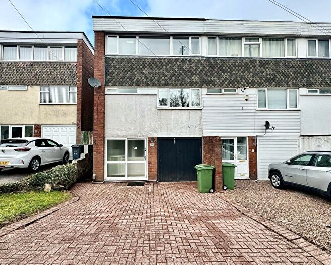 3 Bedroom End Of Terrace House To Rent In Hurst Green Road, Halesowen, B62