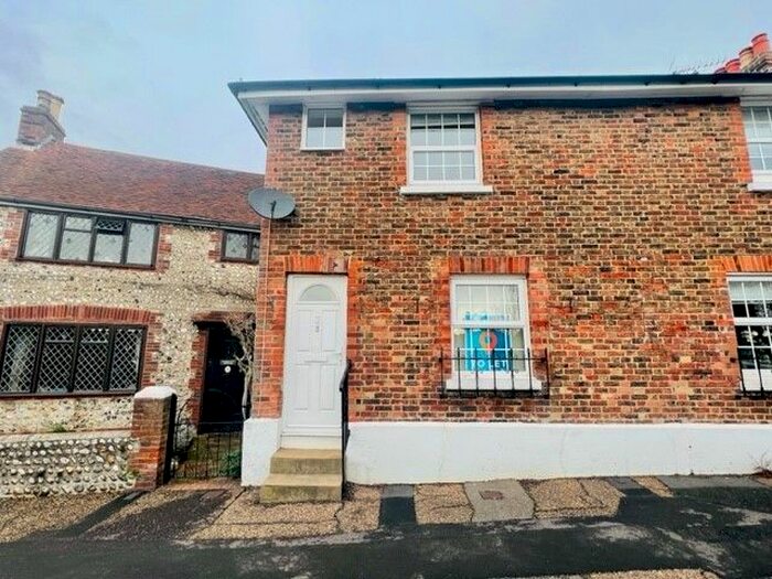 2 Bedroom Cottage To Rent In Motcombe Lane, Eastbourne, BN21