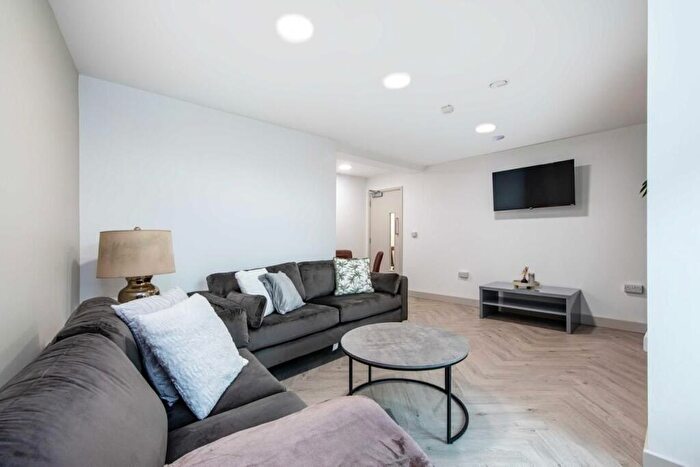 Property To Rent In Icon Building, A St. James's Street, Nottingham, Nottinghamshire, NG1