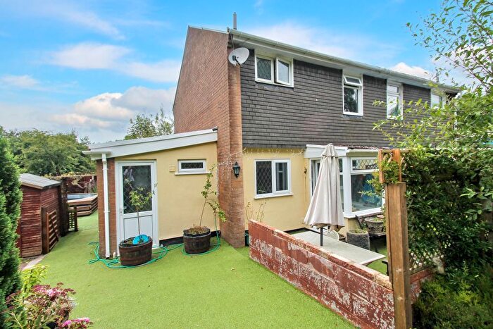 3 Bedroom Semi-Detached House For Sale In Brynawelon, Beaufort, Ebbw Vale, Blaenau Gwent, NP23