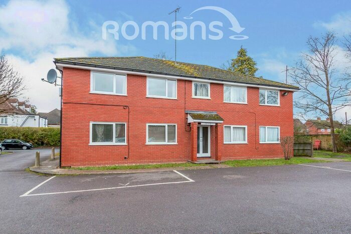 2 Bedroom Flat To Rent In Brittain Court, Sandhurst, GU47