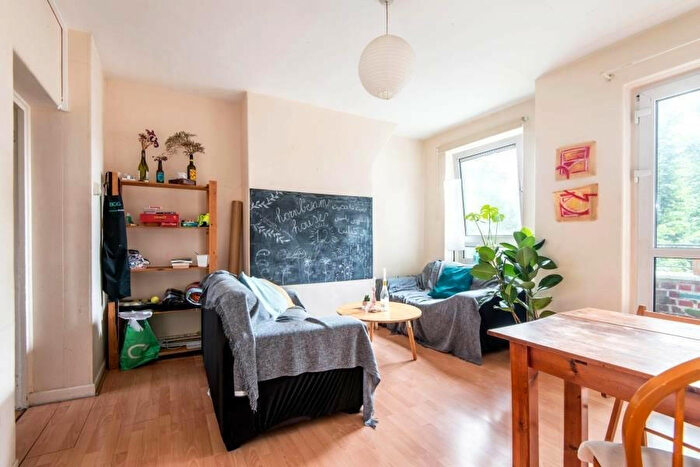 3 Bedroom Apartment To Rent In Maitland Park Villas, London, NW3