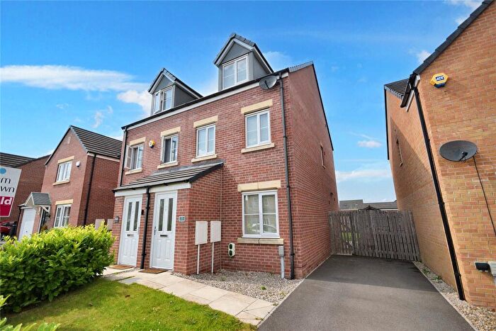 3 Bedroom Semi-Detached House To Rent In Albert Drive, Morley, Leeds, West Yorkshire, LS27