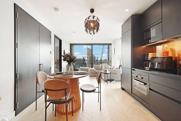 1 Bedroom Flat To Rent In The Waterman, Tidemill Square, London, SE10