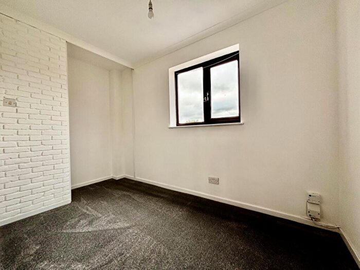 1 Bedroom Flat To Rent In Appollo House, Illustrious Close, Lordswood, ME5