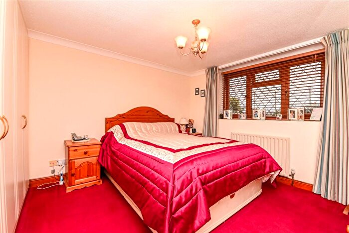 3 Bedroom Detached House For Sale In Ashley Lane, New Milton, Hampshire, BH25