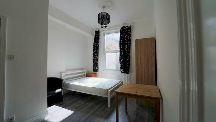 Studio To Rent In Haverstock Hill, Belsize Park, NW3