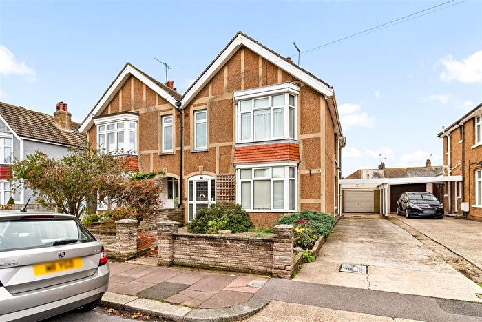 5 Bedroom Semi Detached House For Sale In Woodlea Road, Worthing, BN13