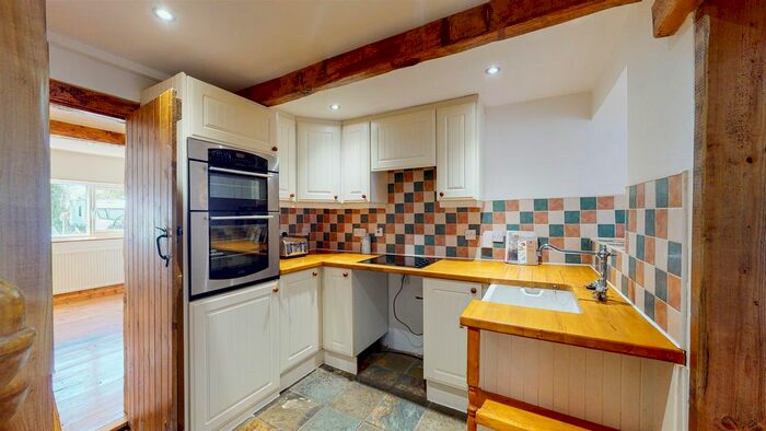 2 Bedroom Terraced House To Rent In Waterside, Thorne, Doncaster, DN8