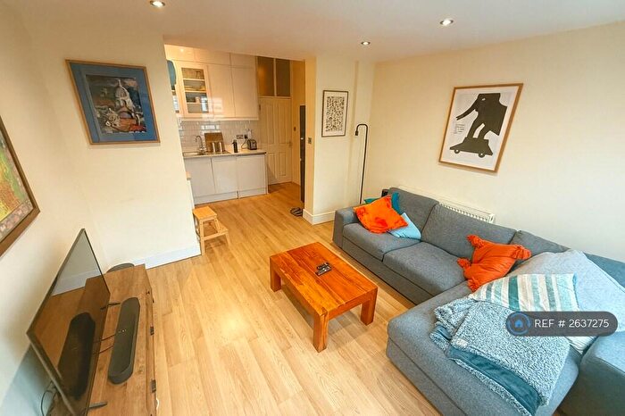 2 Bedroom Flat To Rent In Torriano Avenue, London, NW5