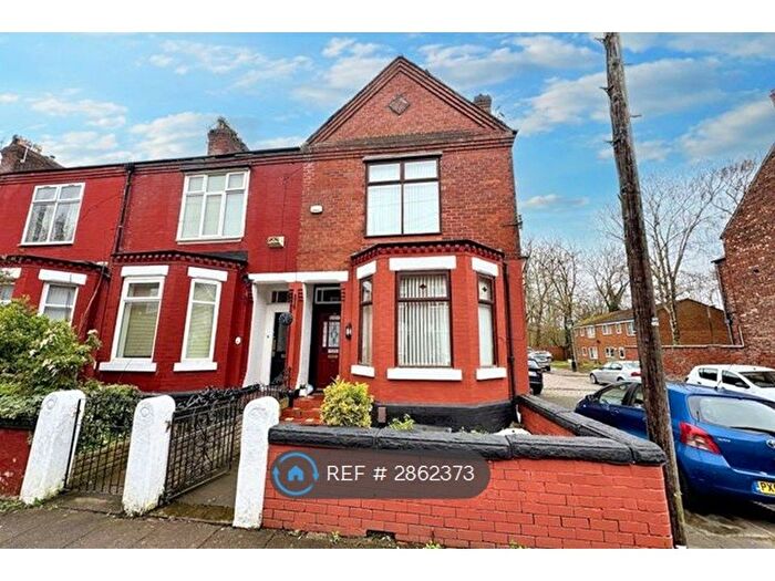 4 Bedroom Semi Detached House To Rent In Oak Road, Salford, M7