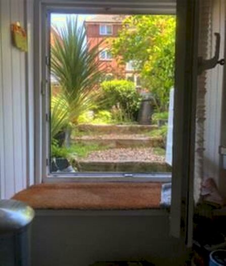 1 Bedroom House To Rent In Victoria Road North, Southsea, PO5