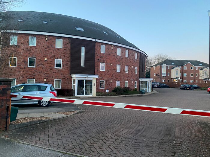 2 Bedroom Flat To Rent In The Dale, Woodseats, Sheffield, S8