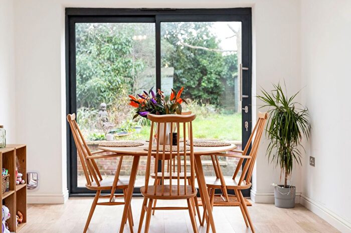 2 Bedroom Terraced House For Sale In Hermitage Road, Abingdon, OX14