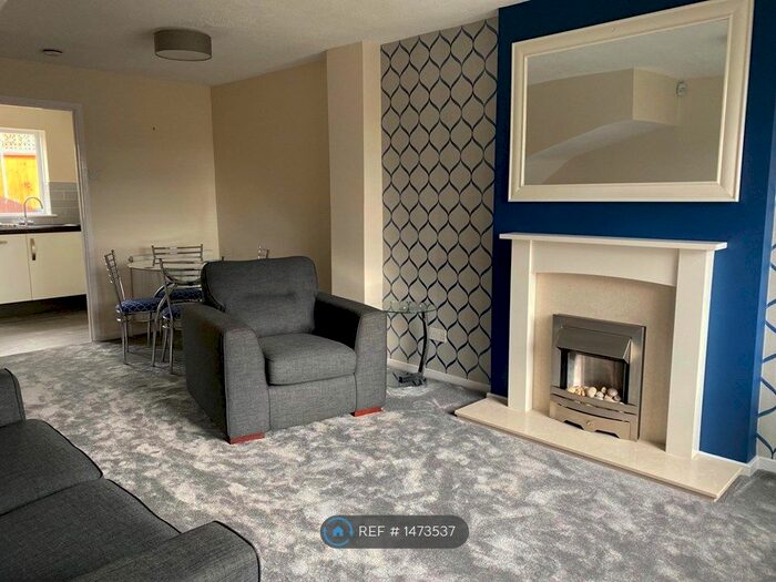 2 Bedroom Terraced House To Rent In Wood Grove, Leeds, LS12