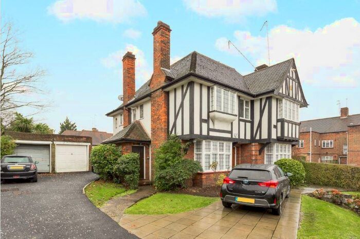 1 Bedroom Flat To Rent In Ossulton Way, Hapstead Garden Suburb, N2