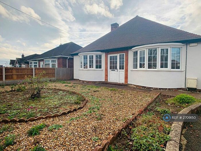 3 Bedroom Bungalow To Rent In Stonehill Rise, Doncaster, DN5