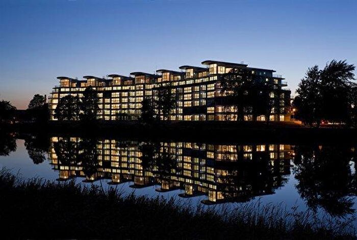 2 Bedroom Apartment To Rent In River Crescent, Waterside Way, NG2