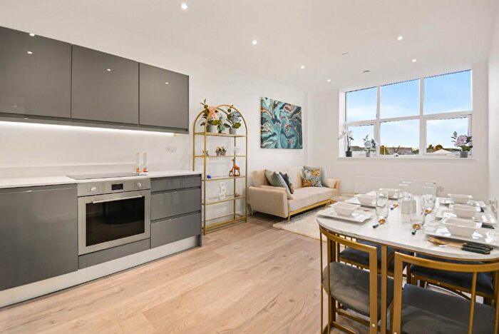 2 Bedroom Flat To Rent In **Limited Offer: Weeks Rent Free - Sunrise Parkway, Milton Keynes, MK14