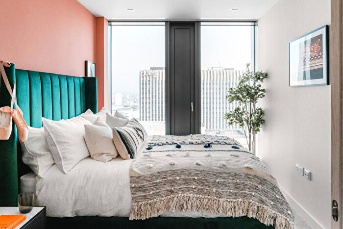 2 Bedroom Flat To Rent In The Mercian, Broad Street Birmingham, B15