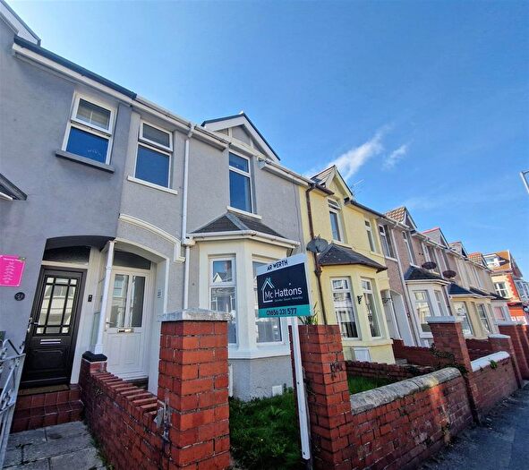 3 Bedroom Terraced House For Sale In Suffolk Place, Porthcawl, CF36