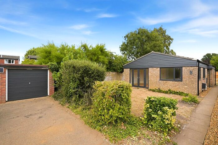 3 Bedroom Detached Bungalow For Sale In Kingswood Close, Norwich, NR4