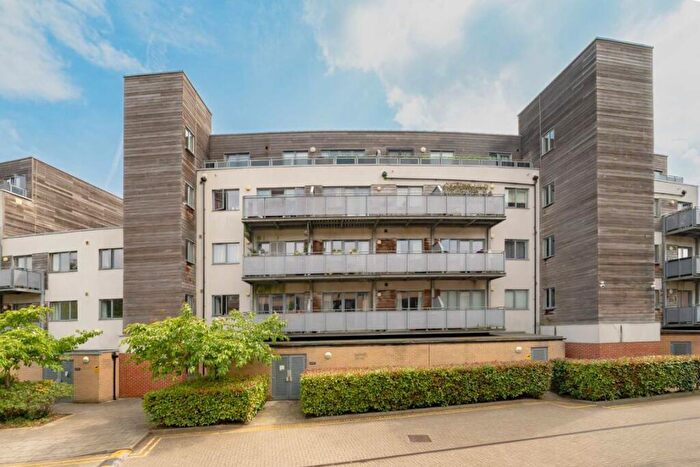 2 Bedroom Flat To Rent In Lapis Close, Lapis Close, NW10