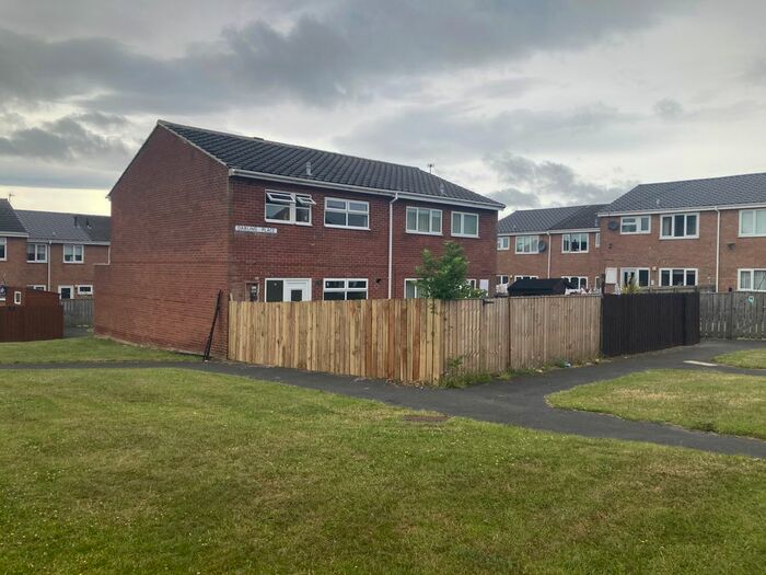 3 Bedroom Semi-Detached House To Rent In Darling Place, Stanley, DH9