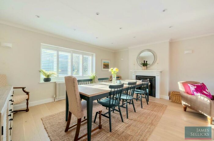 5 Bedroom Detached House For Sale In Balcony House, Clipston, Market Harborough, LE16