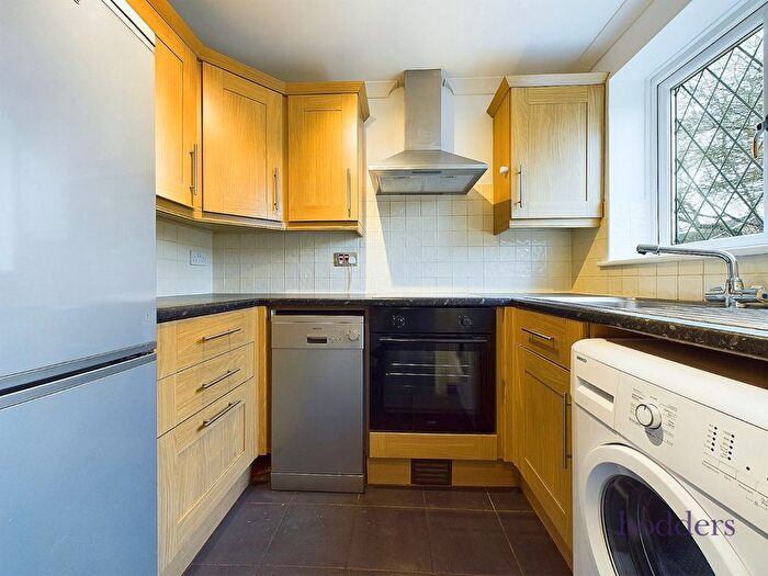 2 Bedroom End Of Terrace House To Rent In Quincy Road, Egham, Surrey, TW20