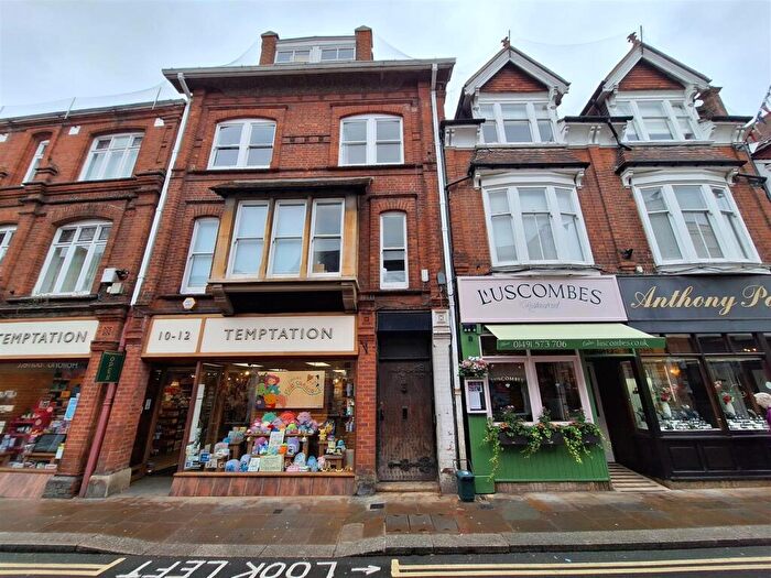 2 Bedroom Flat To Rent In Bell Street, Henley-On-Thames, RG9