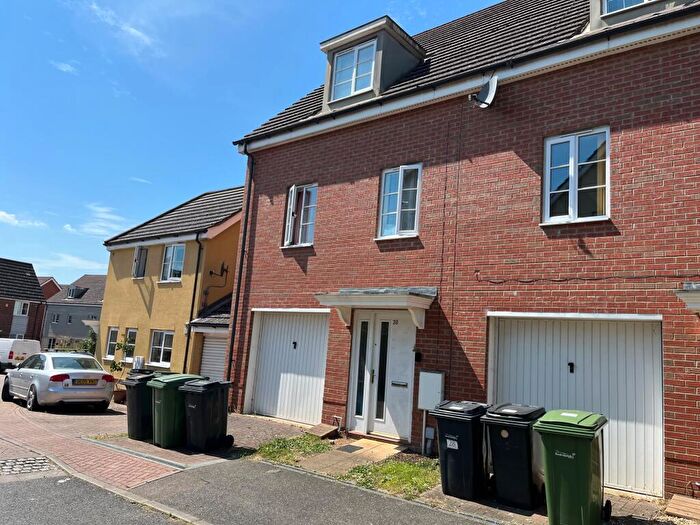 3 Bedroom End Of Terrace House For Sale In Magnolia Way, Costessey, Norwich, NR8