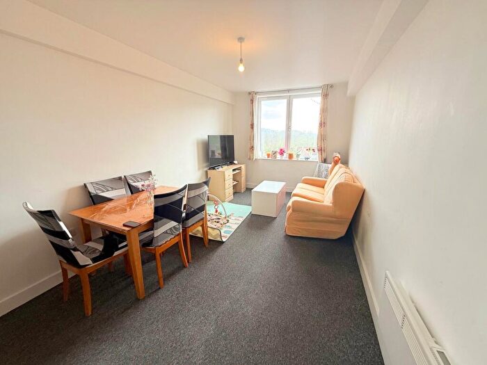 1 Bedroom Apartment To Rent In Newton Road, Yeovil, BA20