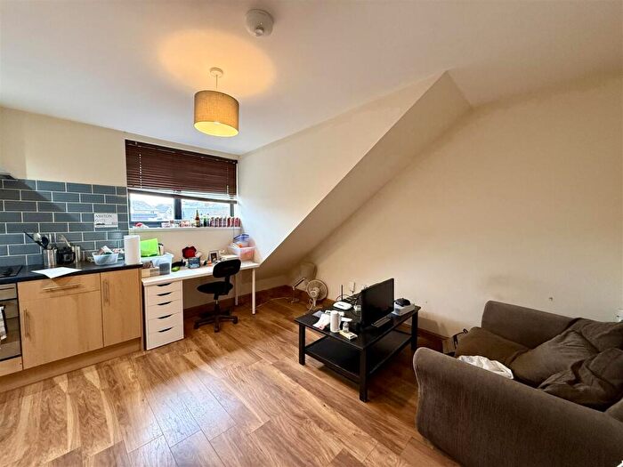 1 Bedroom House To Rent In Richmond Road, Roath, CF24