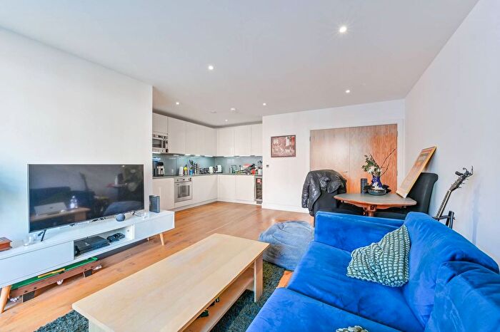 3 Bedroom Flat For Sale In Woodfield Road, Westbourne Park, London, W9