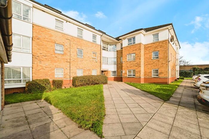 2 Bedroom Flat For Sale In Pavillion Court, Goresbrook Road, Dagenham, Essex, RM9