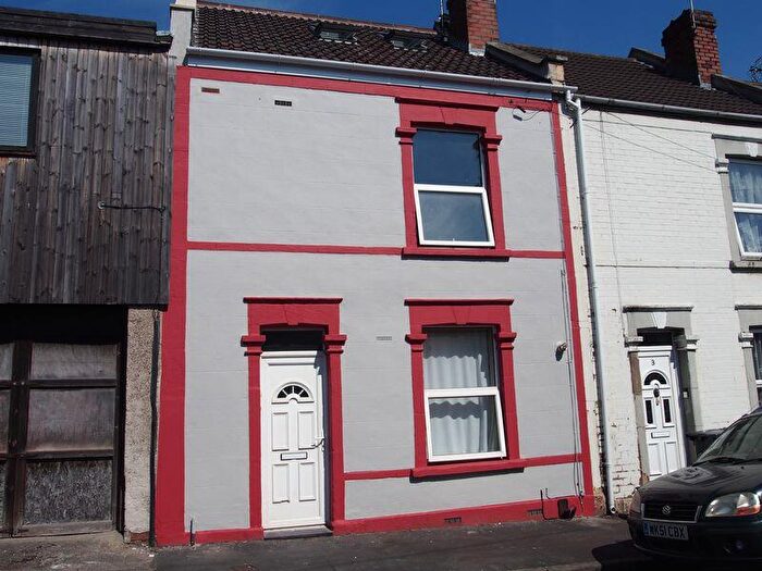 2 Bedroom Flat To Rent In Compton Street, Redfield, BS5