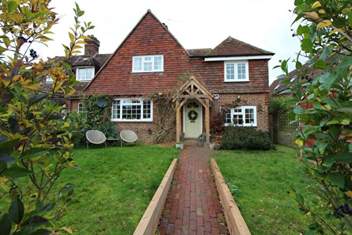 4 Bedroom Cottage To Rent In Church Lane, Wivelsfield, RH17