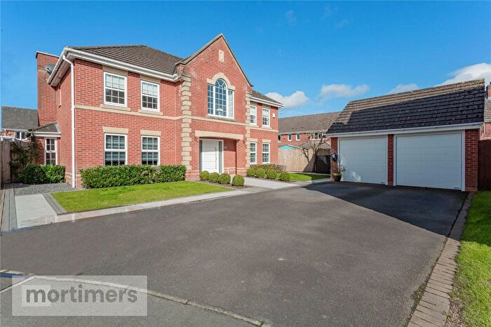 5 Bedroom Detached House To Rent In Victoria Close, Whalley, BB7