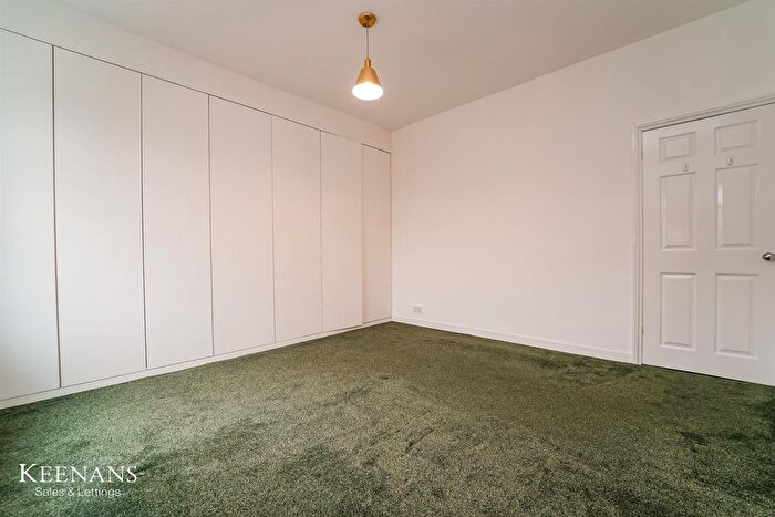 2 Bedroom End Of Terrace House To Rent In Middleton Road, Chadderton, Oldham, OL9