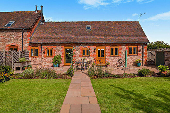2 Bedroom Barn Conversion For Sale In The Stables, Bridgend Farm, Bromyard, HR7