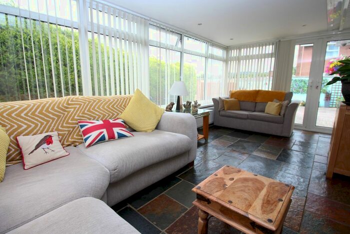 2 Bedroom Bungalow For Sale In Henly Avenue, Carrickfergus, BT38
