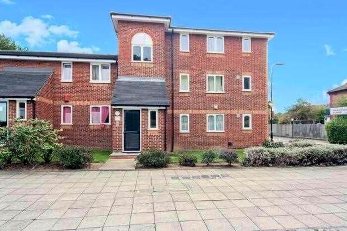 1 Bedroom Studio To Rent In Long Drive, Greenford, UB6