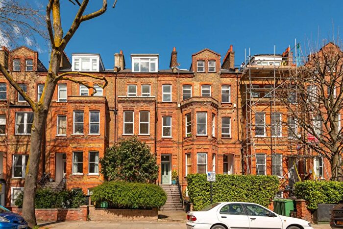4 Bedroom Flat For Sale In Fellows Road, Belsize Park, London, NW3