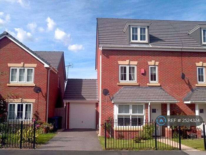 4 Bedroom Semi-Detached House To Rent In Stoneycroft Road, Sheffield, S13