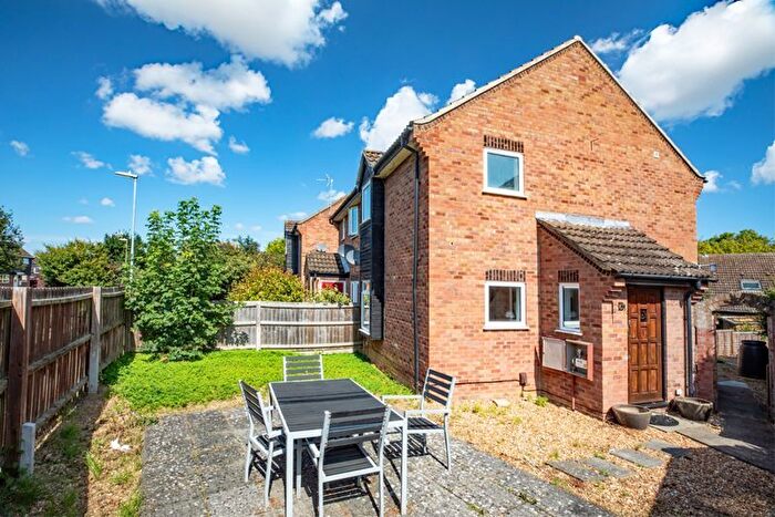 2 Bedroom Semi-Detached House To Rent In The Brambles, Bar Hill, CB23