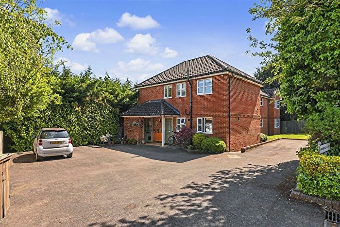 1 Bedroom Maisonette For Sale In Rainbow Close, Redbourn, AL3