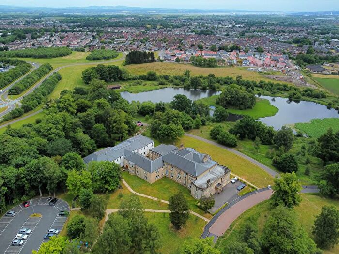 3 Bedroom Flat For Sale In Quintinshill Drive, Larbert, FK5