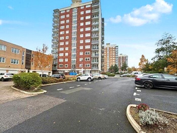 2 Bedroom Flat To Rent In Flat, Lakeside Rise, Blackley, Manchester, M9