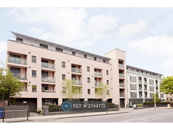2 Bedroom Flat To Rent In Drayton Park, London, N5